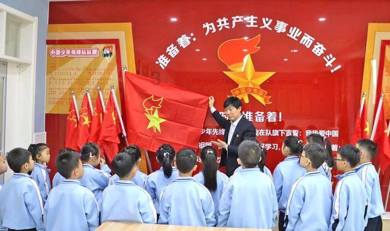 央视主持人赵赫：工作34年不买房，退休6个月后离世，临终遗言令人泪目
